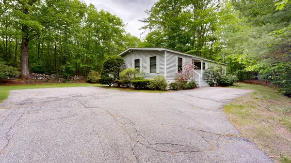 109 Upper Street, Turner, ME 04282