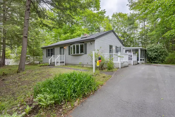 11 Frost Brook Lane, Freeport, ME 04032