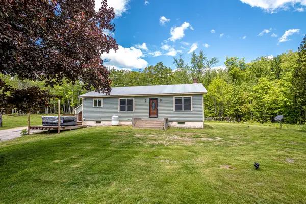 518 W Fryeburg Road, Fryeburg, ME 04037