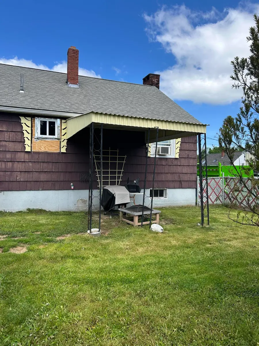 6 Holy Family Street, Lewiston, ME 04240 - #2