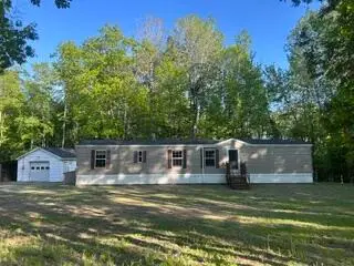 399 Tay Road, Kenduskeag, ME 04450