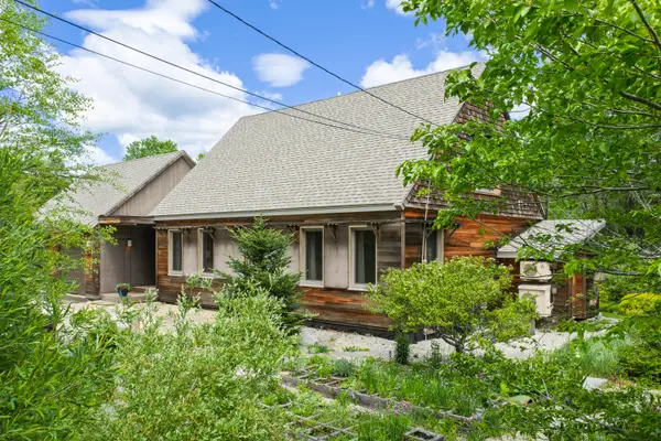 245 Lower Flying Point Road, Freeport, ME 04032