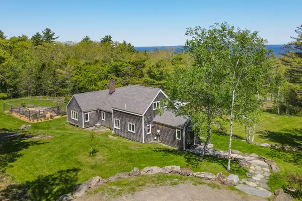 168 Chestnut Street, Camden, ME 04843