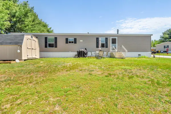 21 Purington Avenue, Mechanic Falls, ME 04256