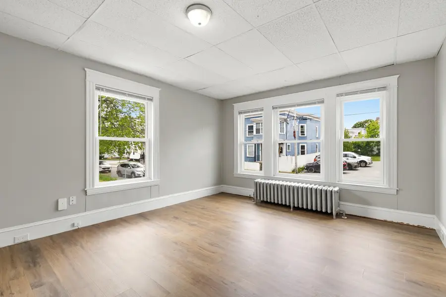78 Howard Street, Lewiston, ME 04240 - #3
