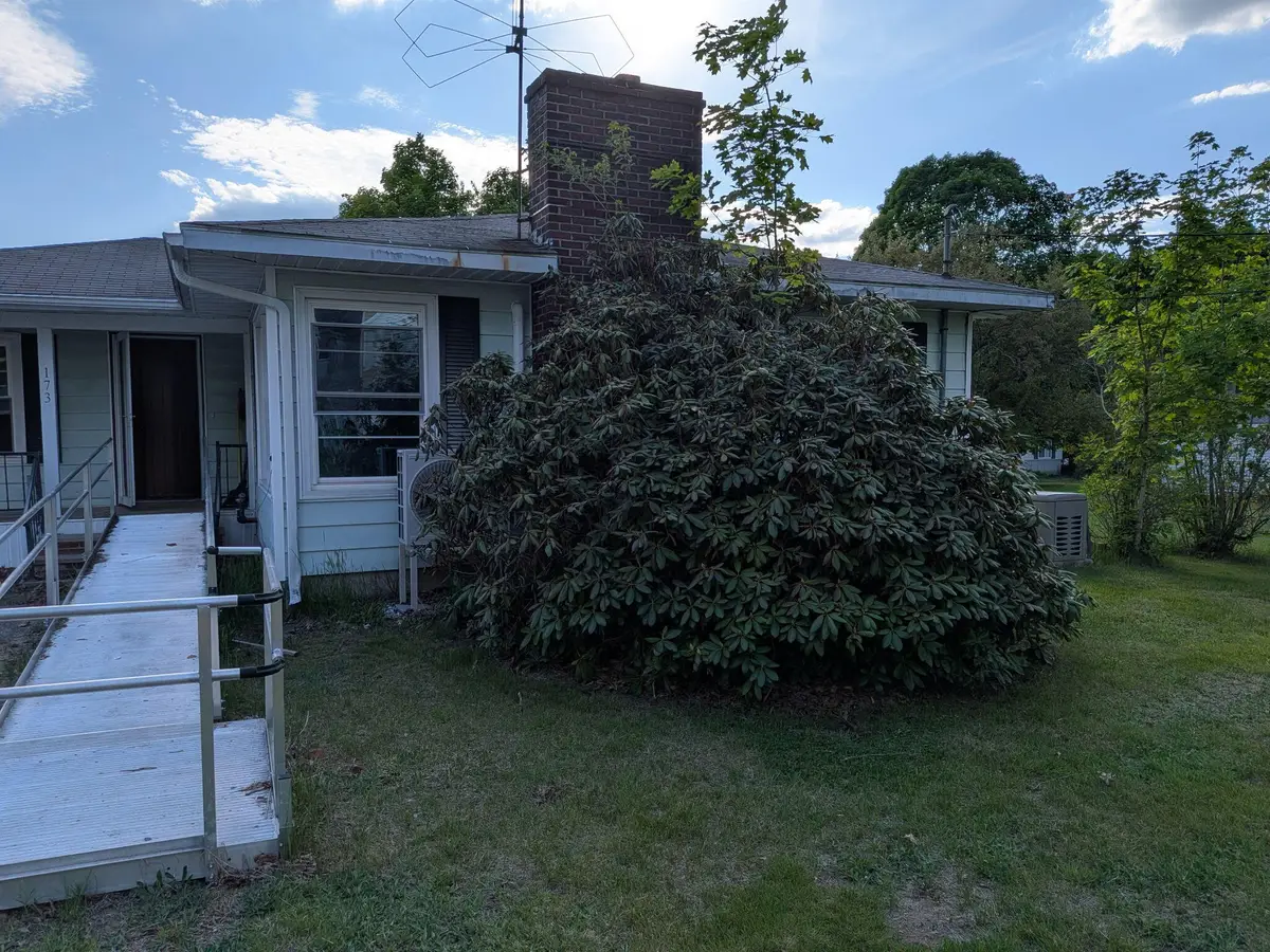 173 Elm Street, Mechanic Falls, ME 04256 - #1