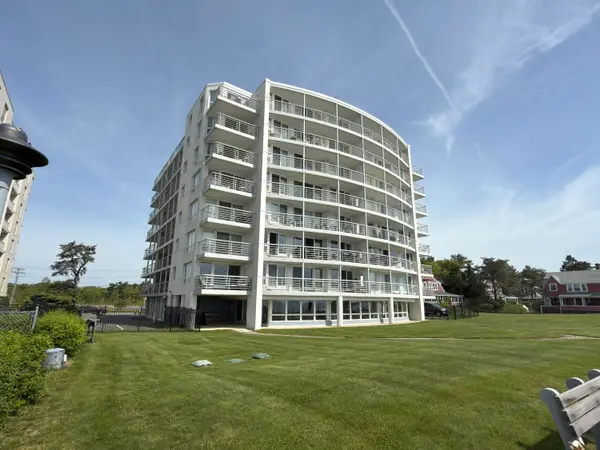 221 E Grand Avenue #8F, Old Orchard Beach, ME 04064