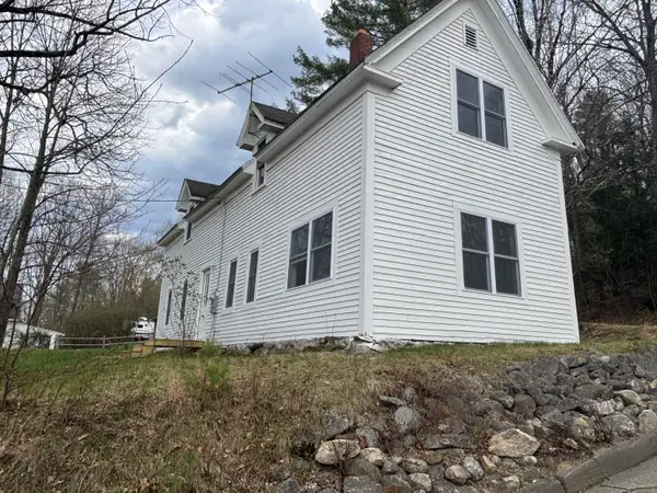8 Walker Avenue, Norway, ME 04268