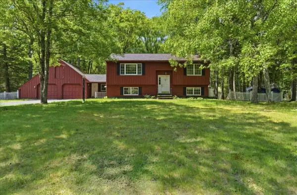 21 Goldeneye Drive, Topsham, ME 04086