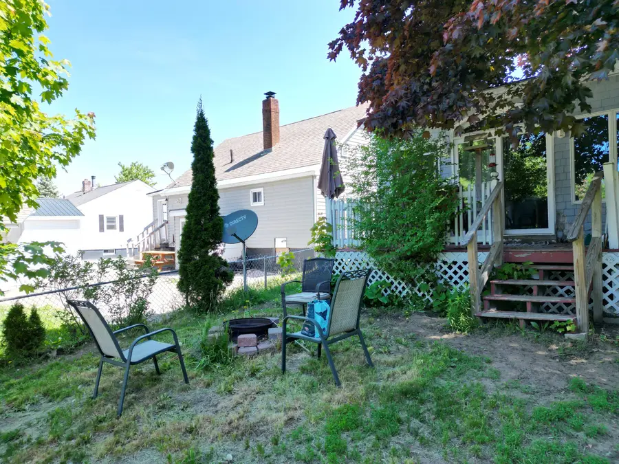 42 Waldo Street, Millinocket, ME 04462 - #3