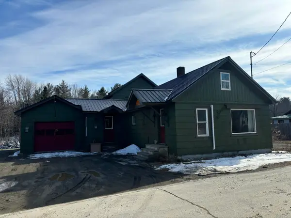 31 Hancock Street, Dover-Foxcroft, ME 04426