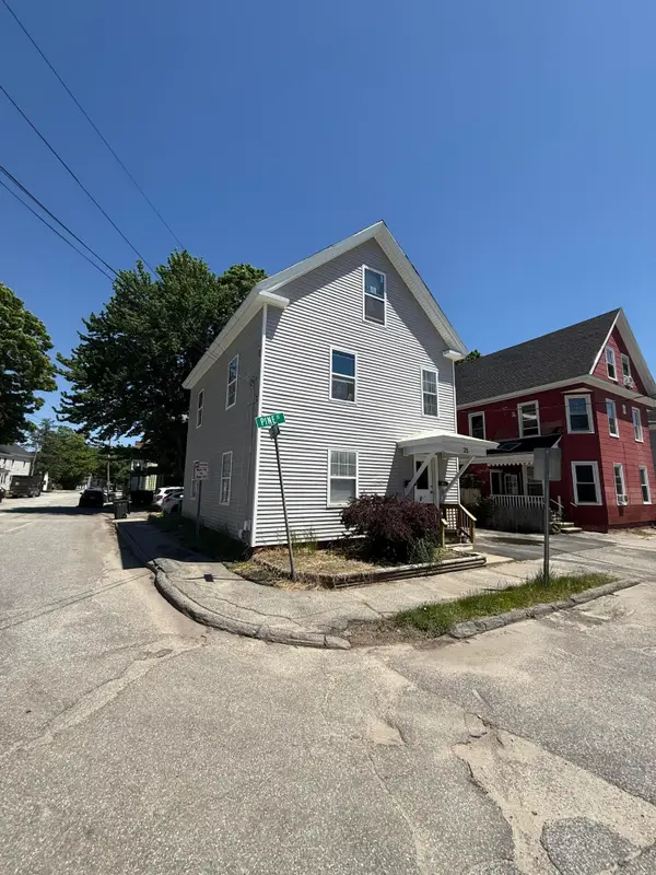 35 Pine Street, Auburn, ME 04210