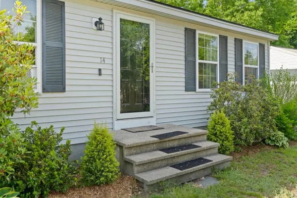 14 Willowdale Drive, Gorham, ME 04038