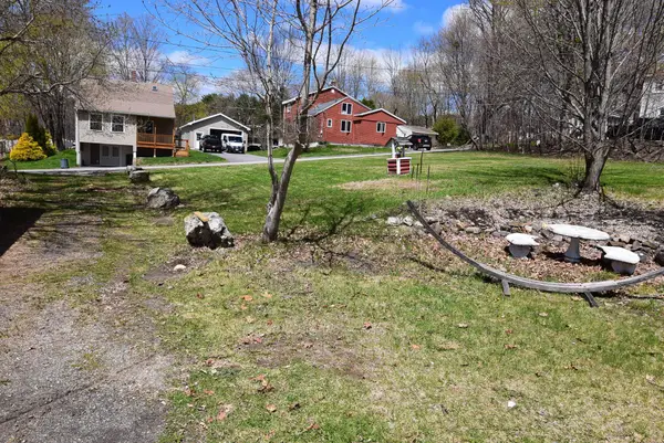 21 Thorne Avenue, Lewiston, ME 04240