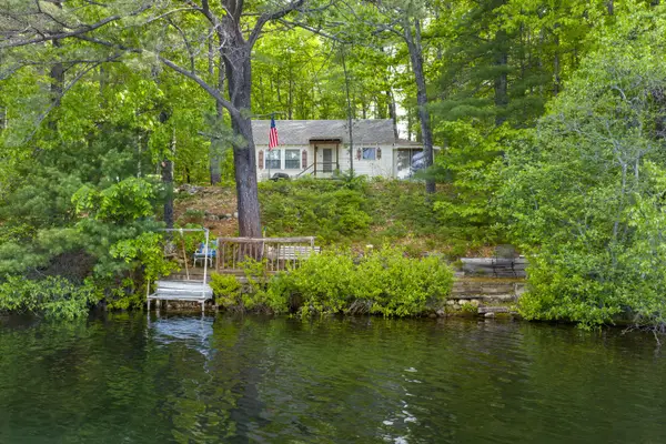 19 Dean Drive, Waterboro, ME 04061