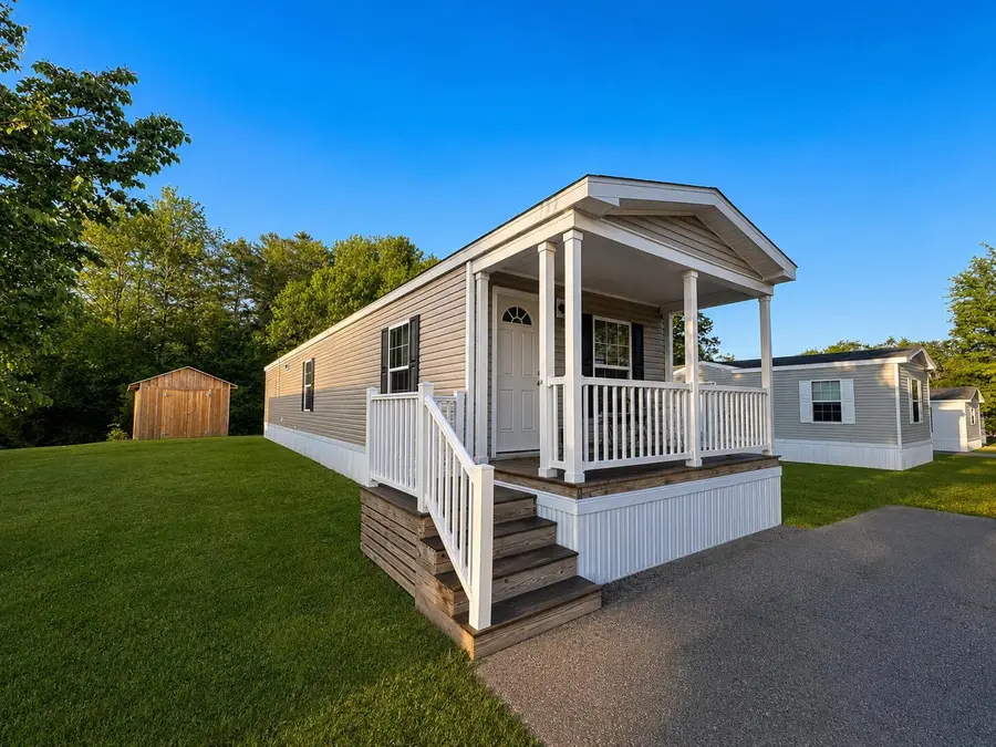 15 Colonial Drive, Lisbon, ME 04252 - #2