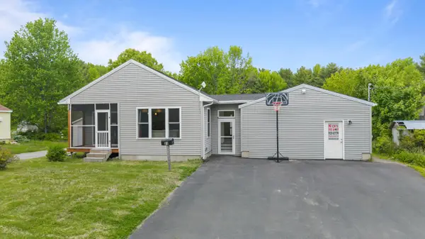 81 Bowman Street, Farmingdale, ME 04344