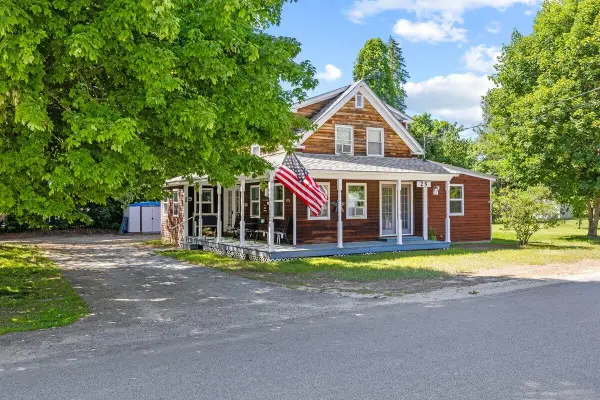 25 Pearl Street, Waterboro, ME 04087