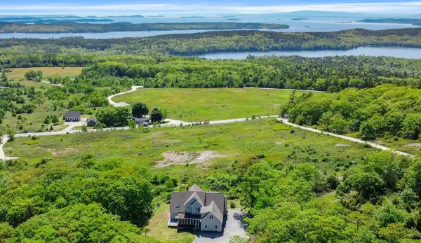 25 Browns Avenue, Sedgwick, ME 04676