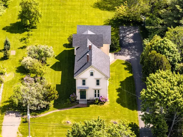 77 Main Street, Rockport, ME 04856