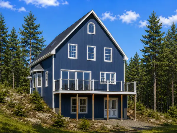 44b Greystone Lane, Brunswick, ME 04011