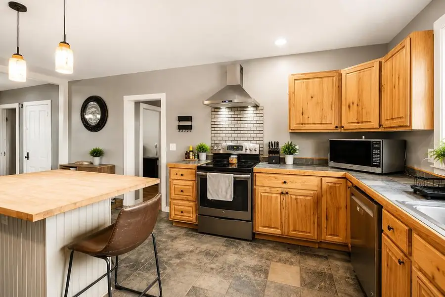 16 Park Street, Madison, ME 04950 - #2