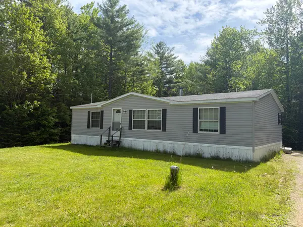 25 Nicole Lane, Benton, ME 04901