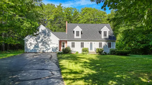 91 Cotton Road, Lewiston, ME 04240