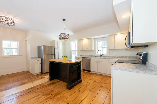 27 School Street #B, Berwick, ME 03901