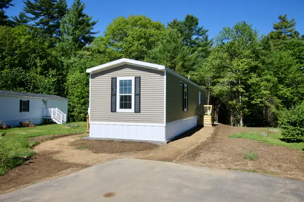 12 Sunrise Hill, Berwick, ME 03901
