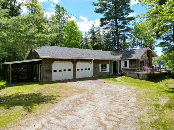 46 Pine Bluff, Lee, ME 04455