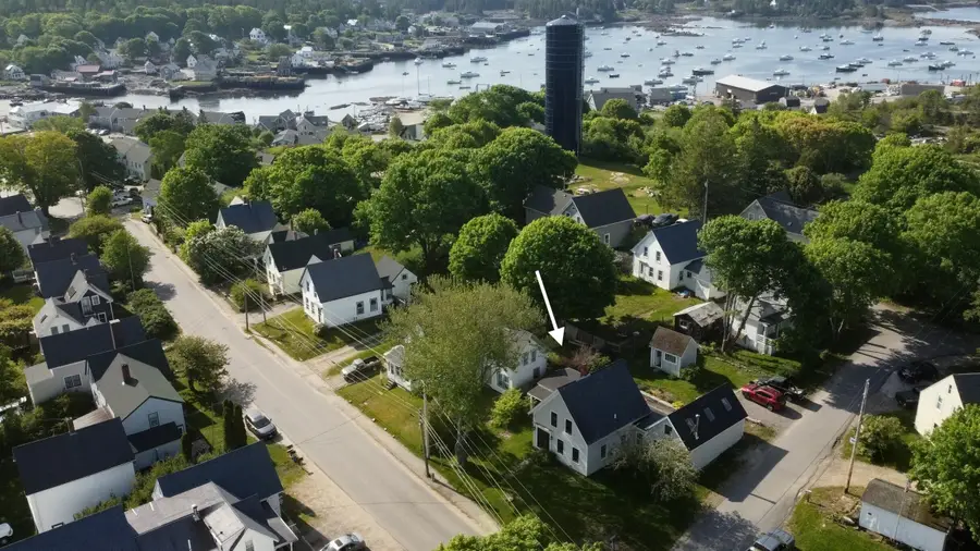 42 High Street, Vinalhaven, ME 04863 - #2