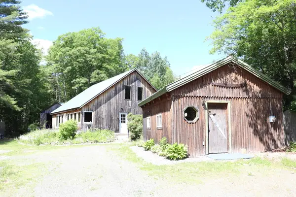 385 Water Street, Guilford, ME 04443