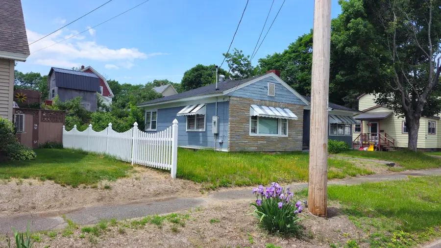 388 Aroostook Avenue, Millinocket, ME 04462 - #3