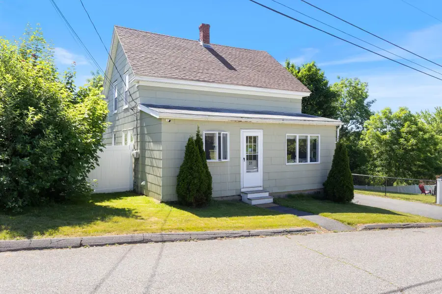 31 Dill Street, Lewiston, ME 04240 - #3