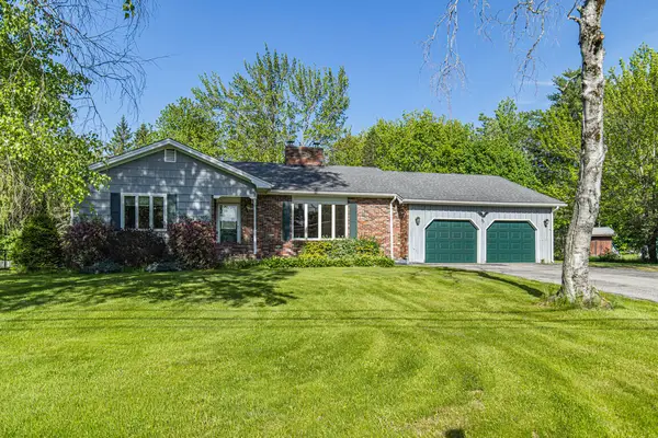 30 Saratoga Avenue, Bangor, ME 04401