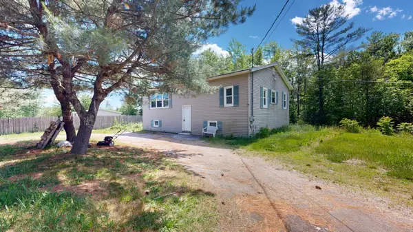 225 Middle Road, Sabattus, ME 04280