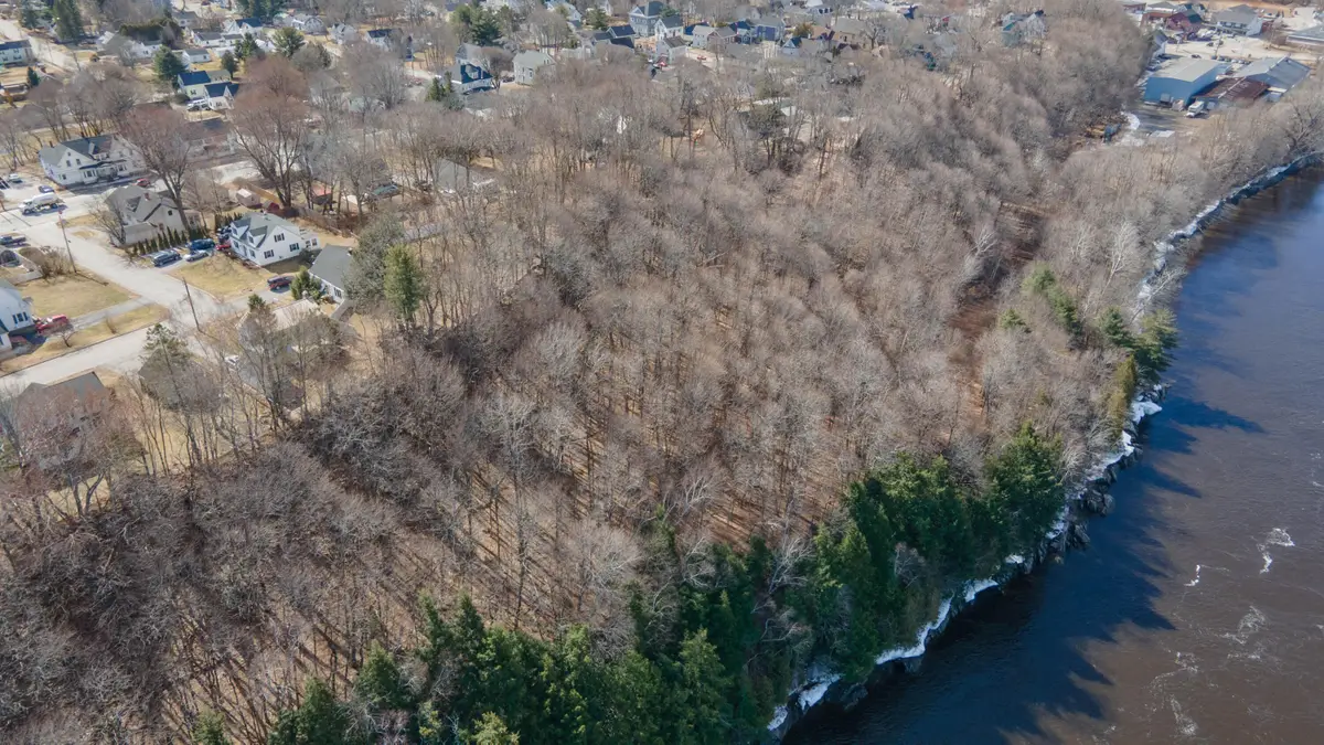 M33-140 Prospect Street, Brewer, ME 04412 - #1