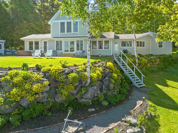 9 Beverly Boulevard, Phippsburg, ME 04562