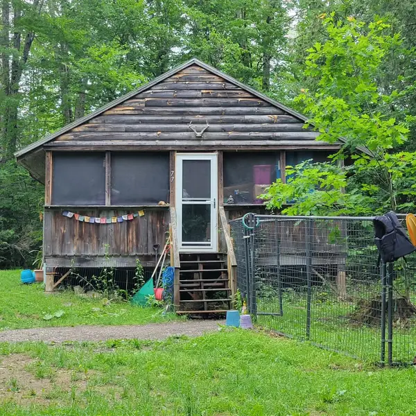 77 Hart Street, Newport, ME 04953
