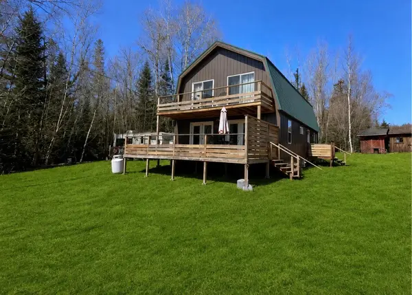 3 Trafton Lane, Lakeville, ME 04487