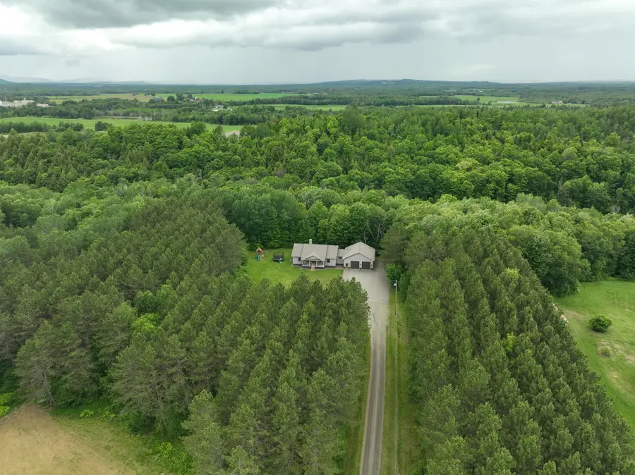 325 Bangor Street, Houlton, ME 04730 - #2