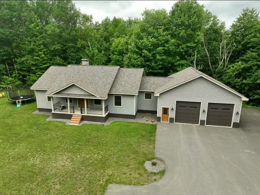 325 Bangor Street, Houlton, ME 04730 - #3