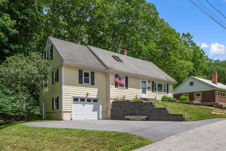 15 Oakwood Road, Cape Elizabeth, ME 04107 - #3