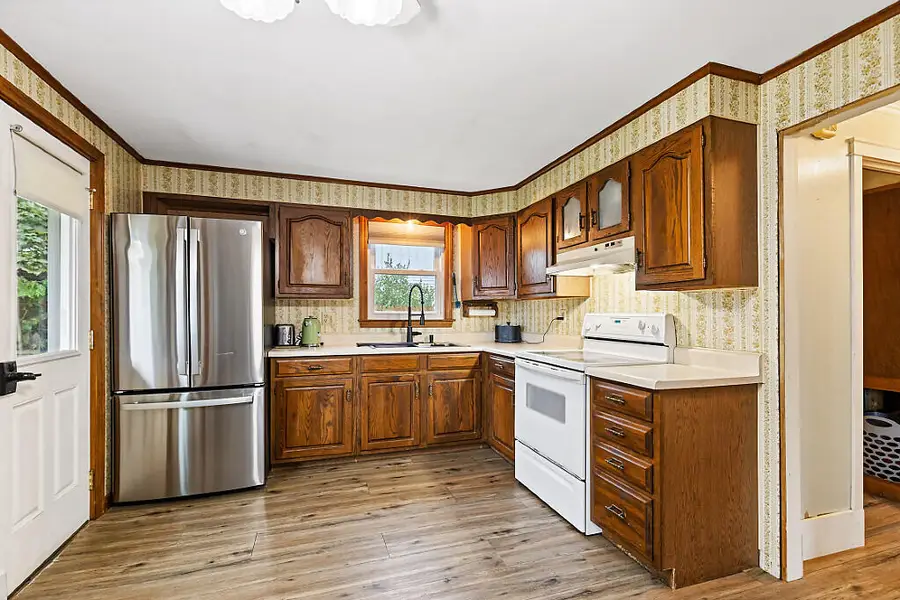 33 Cottage Street, Fairfield, ME 04901 - #3