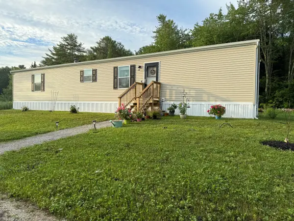 28 Wardtown Road, Freeport, ME 04032