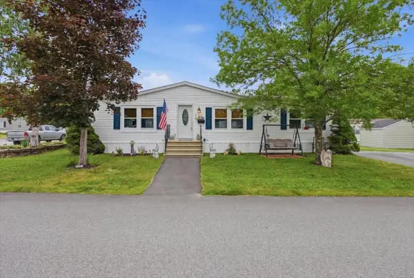 11 Fox Run Drive, Lewiston, ME 04240