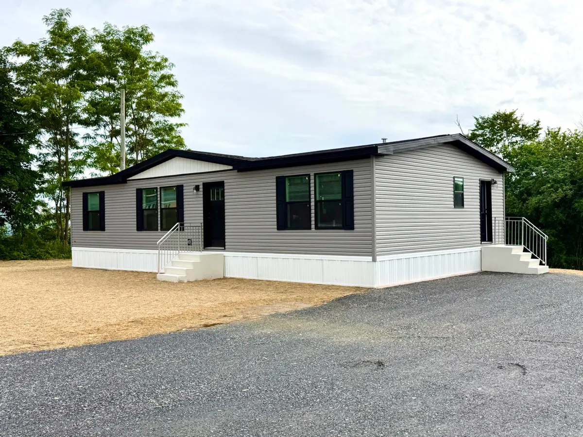822 Main Street, Vassalboro, ME 04989 - #1