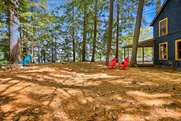 260 Memorial Drive, Winthrop, ME 04364