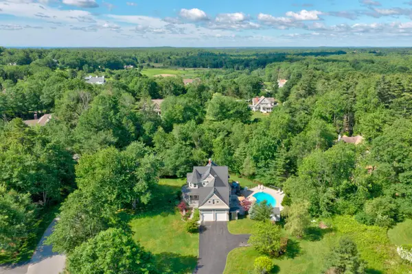 11 Cole Field Road, Cape Elizabeth, ME 04107